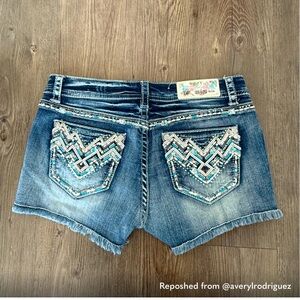 Grace in LA Cut Off Jean Shorts Jewel Beaded Size 29